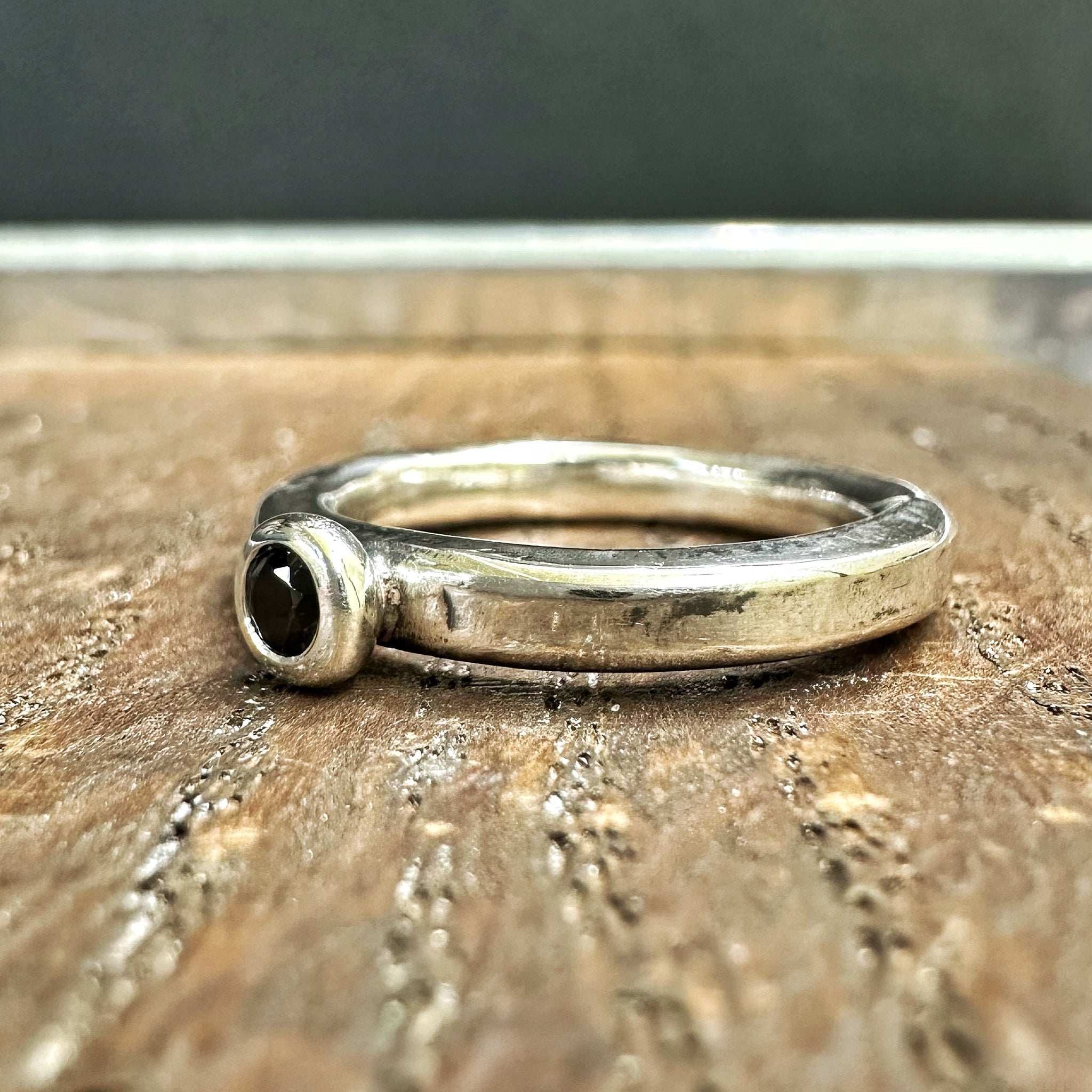 Anello spnner n petra d'argento con topazo blu - Etsy tala Anello spnner n petra d'argento con topazo blu - Etsy tala