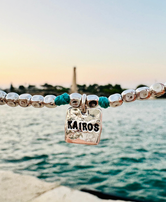 G.K2410 - Bracciale Argento 925 cubotti piccoli e medaglietta “KAIROS” - personalizzabile