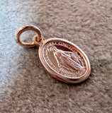 Ciondolo Argento 925 “Madonnina” misura media 9x14mm